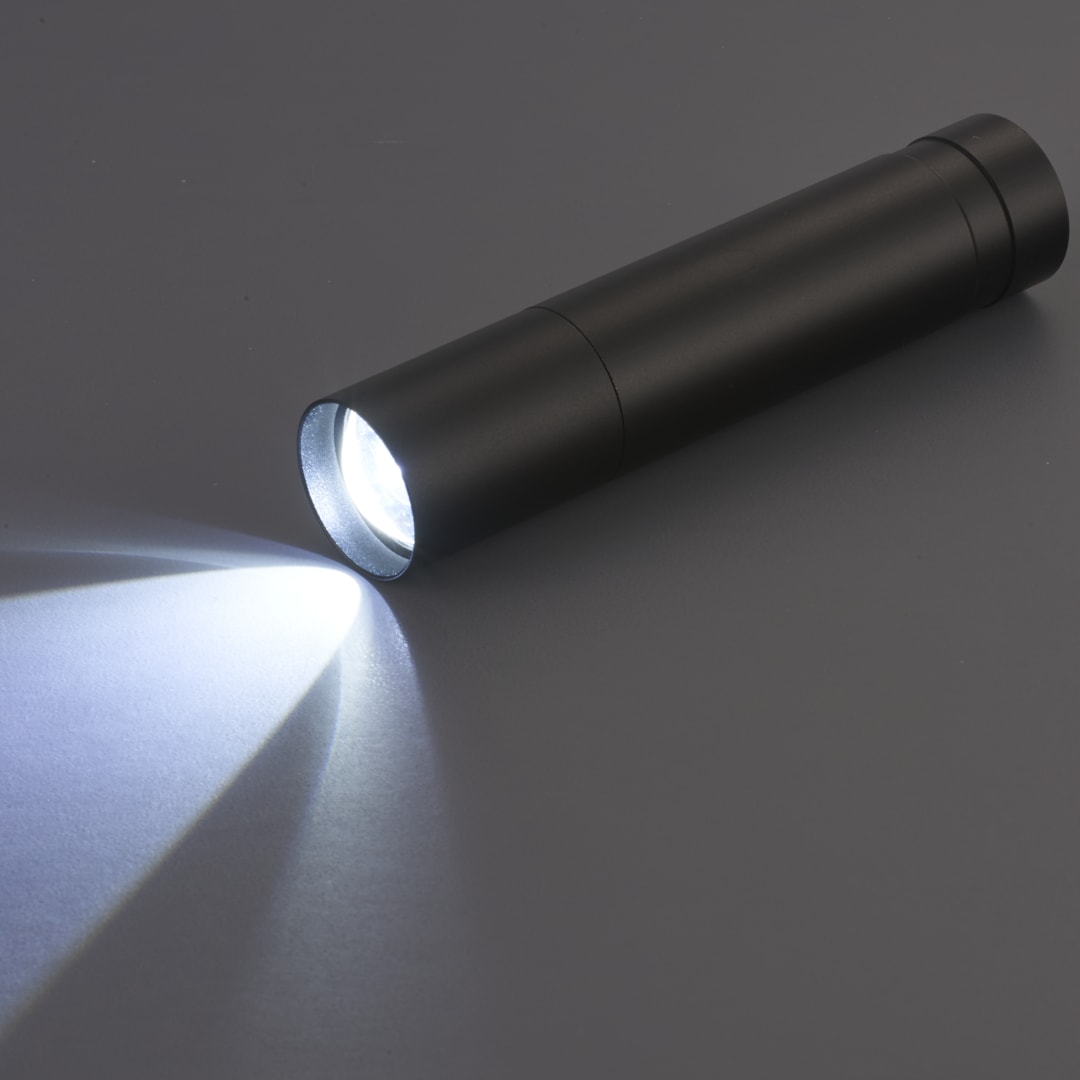 Rechargeable 2200mah Flashlight - 1431-05 Black