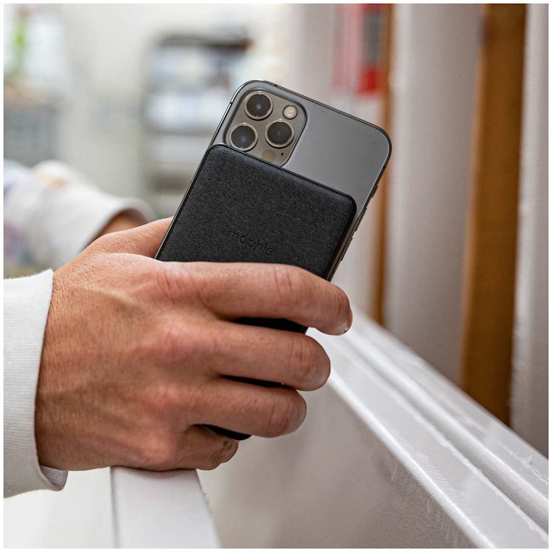 mophie mophie® Snap+ Mini 5000 mAh Wireless Power Bank - 7124-11 Black