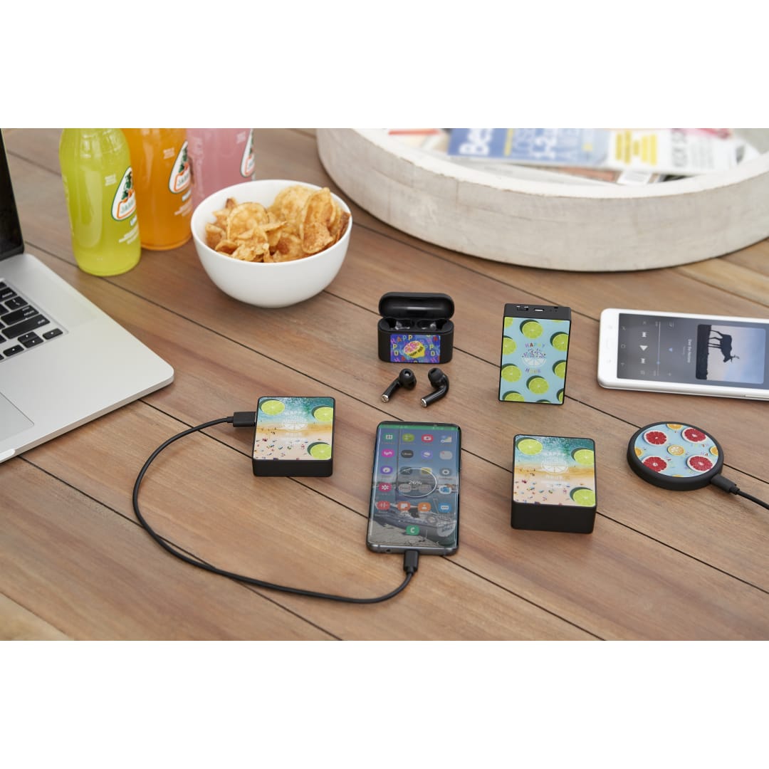 The Looking Glass Wireless Charging Pad - 7143-25 Black