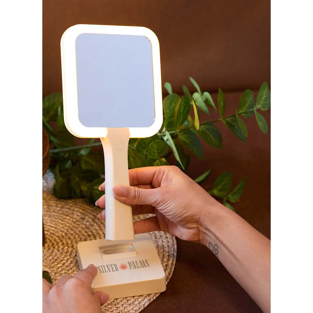 Wellable Wellable™ LED Magnifying Mirror with Stand - 1415-06 White