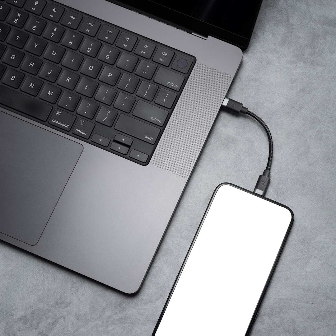 mophie mophie Cable Travel Kit - 7124-28 Black