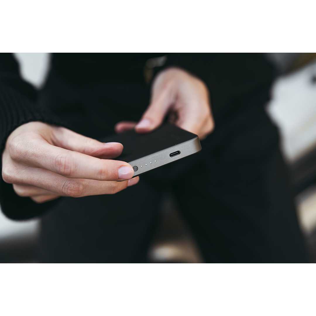 mophie mophie® Powerstation® Mini with Integrated Cable - 7124-30 Black