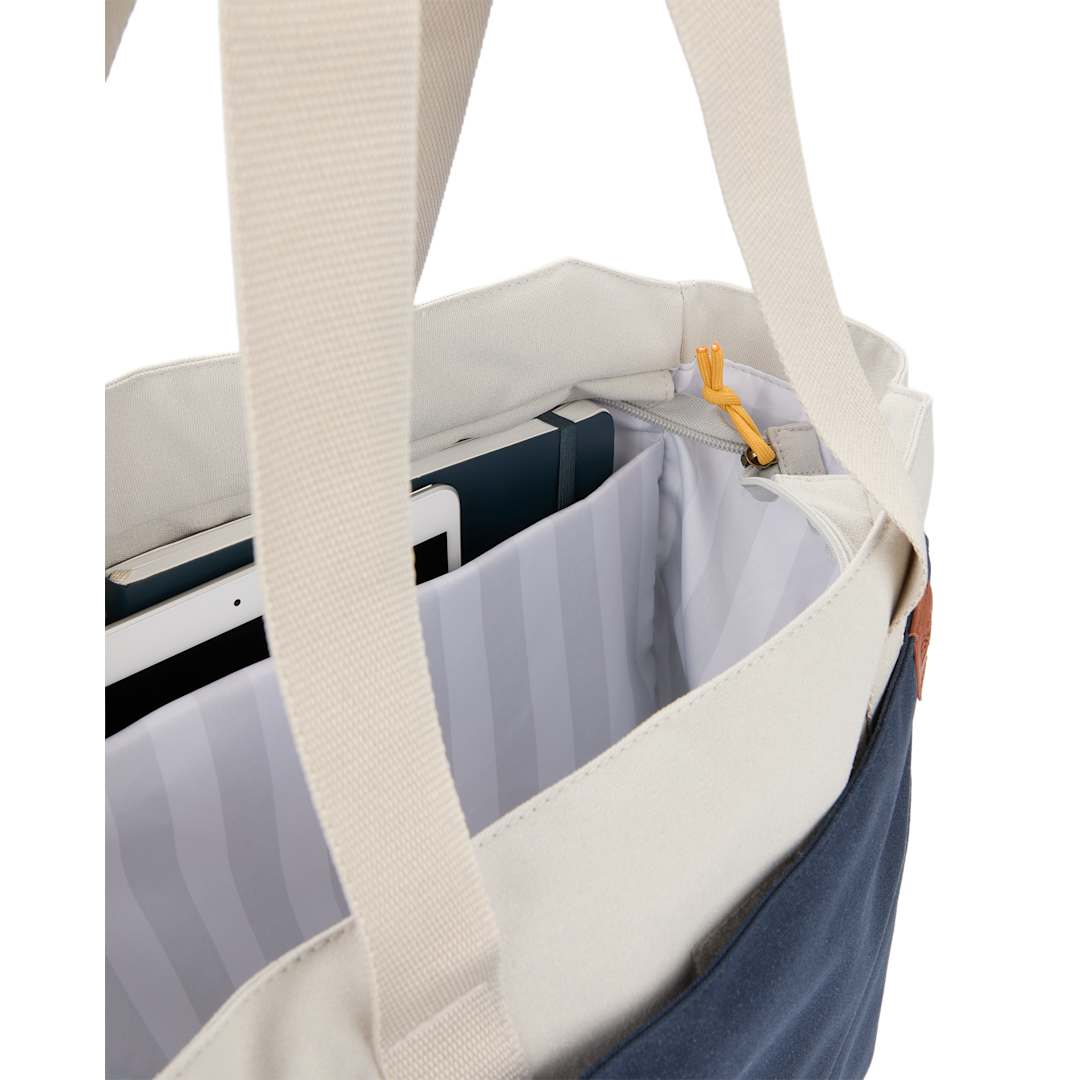 Field & Co. Field &amp; Co. Parks 16" Computer Work Tote - 7951-92 Blue