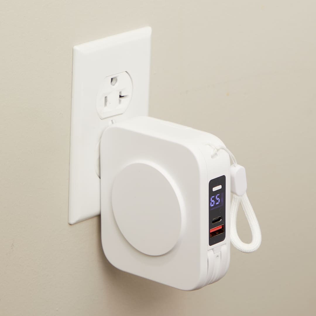 UL Listed 10000 mAh MagClick™ Power Bank with Plug - 7122-28 White