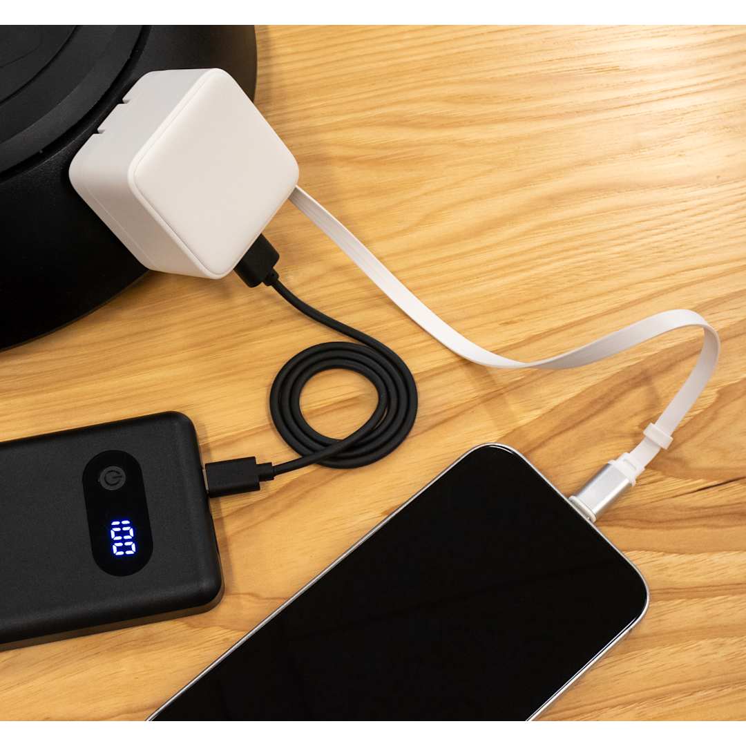 ETL Listed 20W Wall Charger with Retractable Cable - 7143-88 White