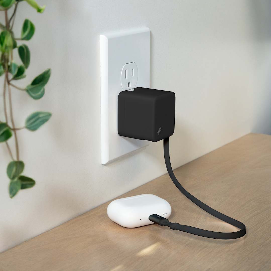 Nimble Wally Stretch 35 Wall Charger with cable - 7125-09 Black