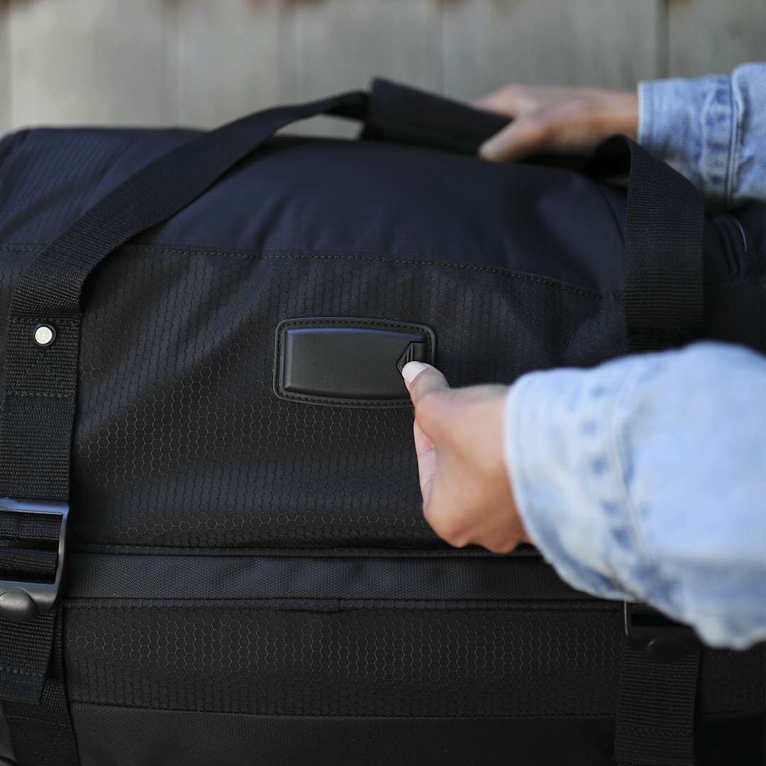 High Sierra High Sierra Stonecroft 28" Medium Rolling Duffle - 8053-52 Black