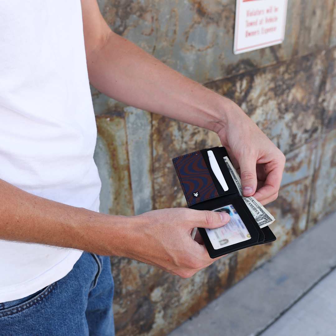 Thread Wallets Thread Wallets Vegan Leather Bifold - 2015-04 Black
