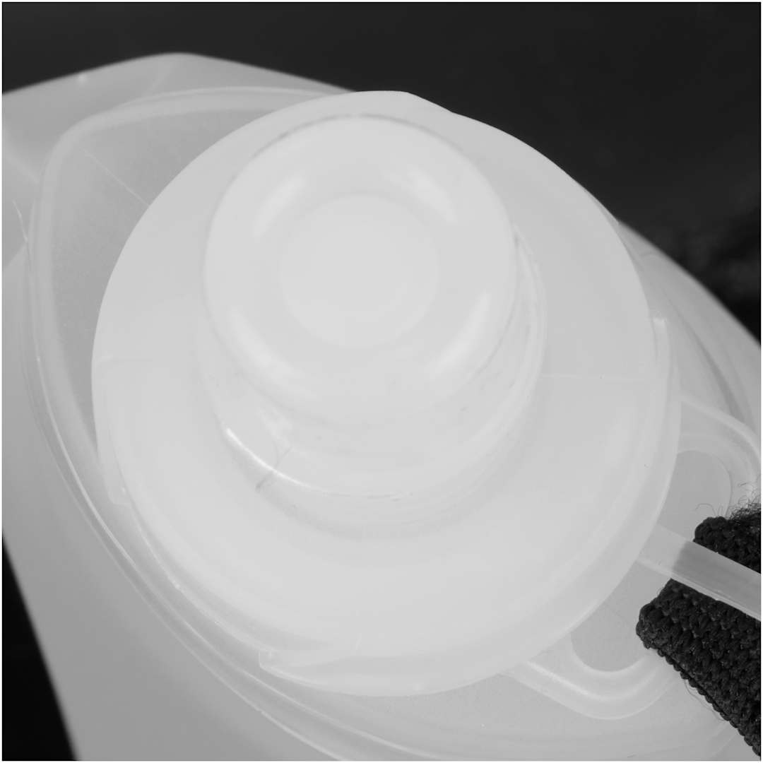 Remy Collapsible Bottle 17oz - SM-6558 White