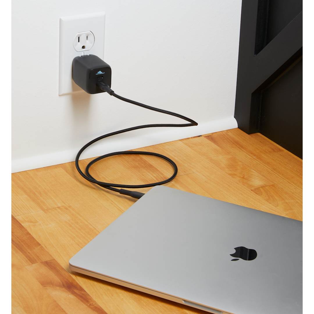 High Sierra High Sierra 65W USB Wall Charger and Cable Kit - 8053-31 Black