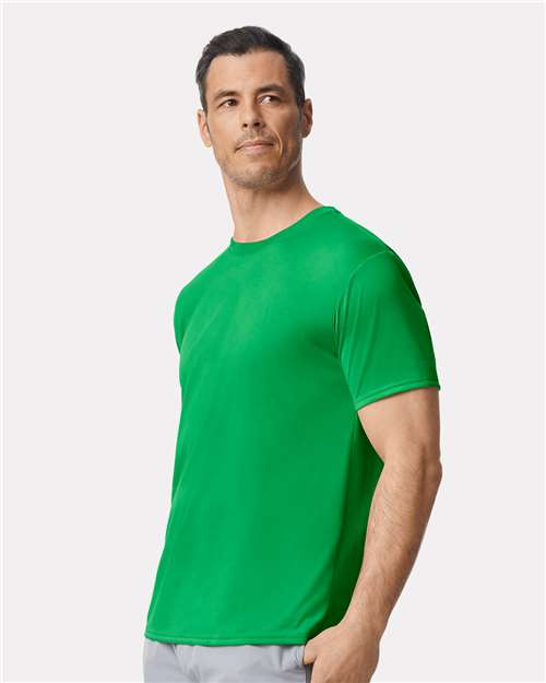 Gildan Unisex Performance® T-Shirt - 42000 Irish Green