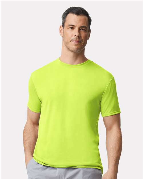 Gildan Unisex Performance® T-Shirt - 42000 Safety Green