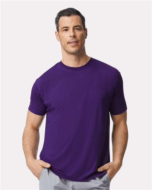 Gildan Unisex Performance® T-Shirt - 42000 Purple