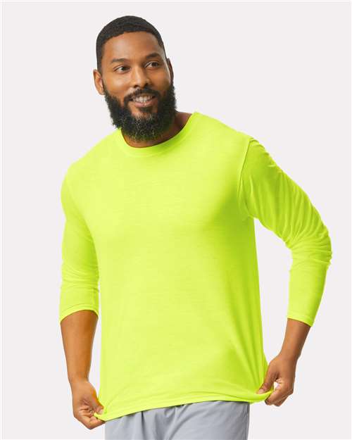 Gildan Unisex Performance® Long Sleeve T-Shirt - 42400 Safety Green