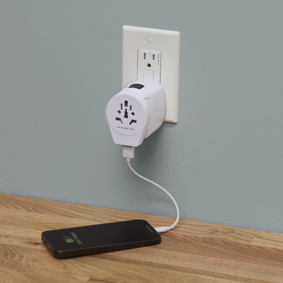 Skross SKROSS World Travel Adapter PRO World &amp; USB - 9444-03 White