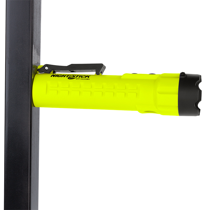 Nightstick / Bayco Lampe de poche intrinsèquement sécuritaire - BYC21 Yellow