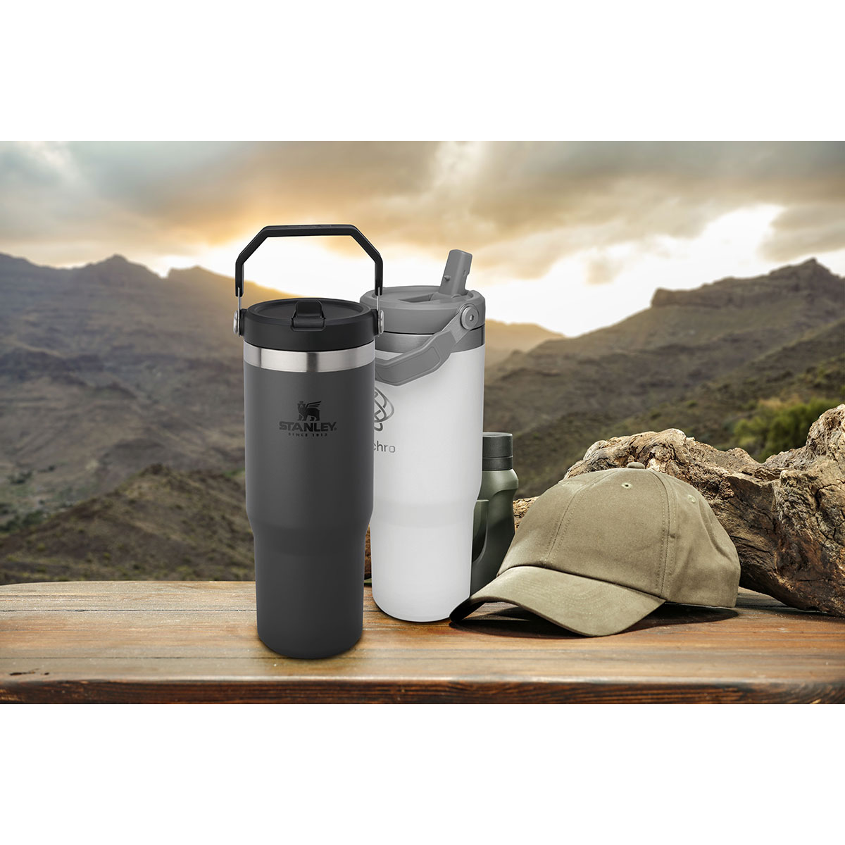 Stanley® Gobelet à paille rabattable Stanley IceFlow™ 30oz - STN20 White